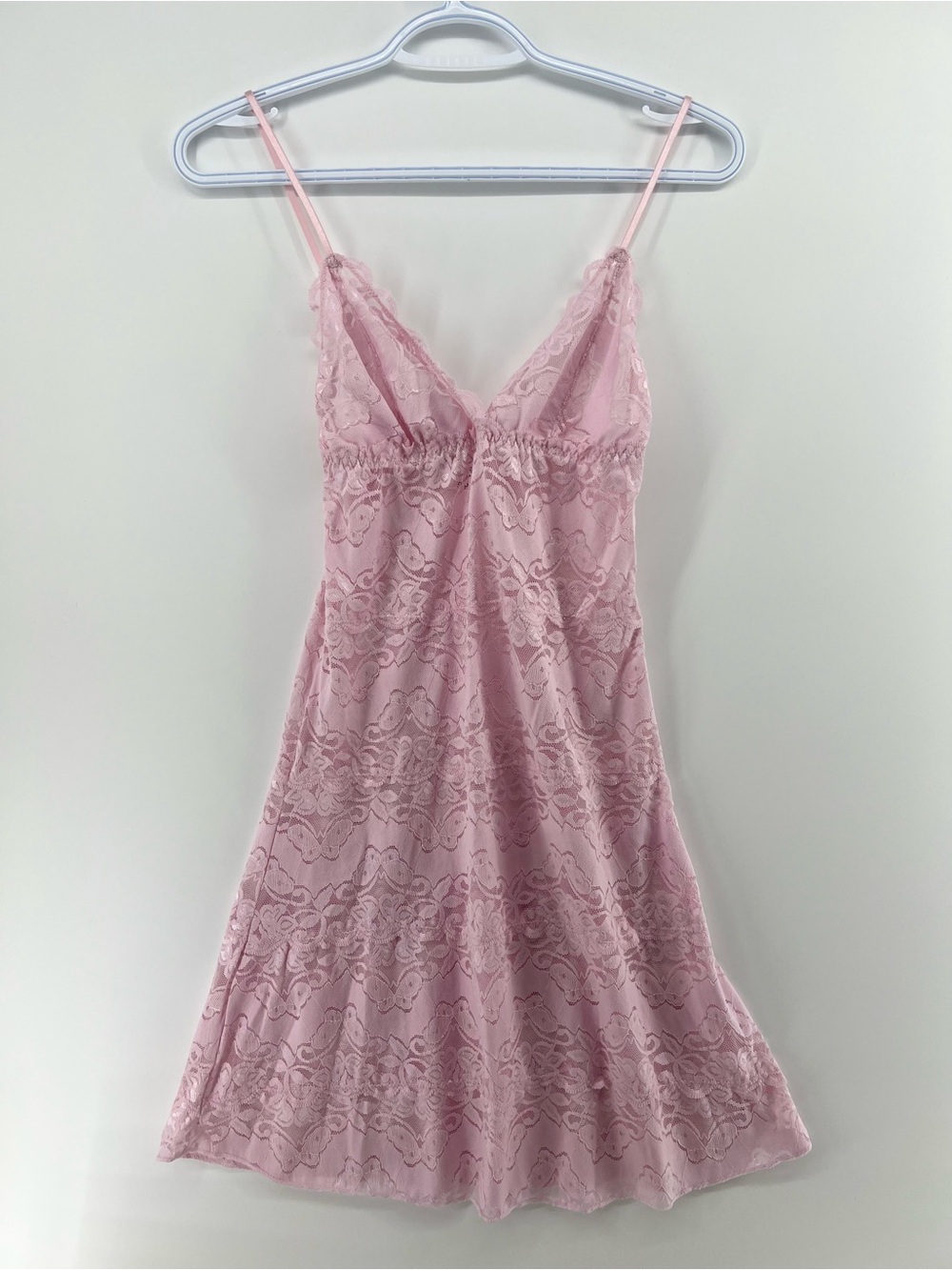 Le Vie en Rose Women’s Small Fairycore Coquette Lace Pink Butterfly Slip